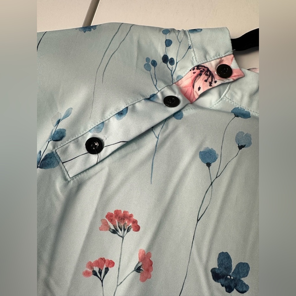 🌸 Emery Rose Floral Mock Neck Blouse 1XL Pastel Blue Pink Short Sleeve Top - Picture 3 of 10